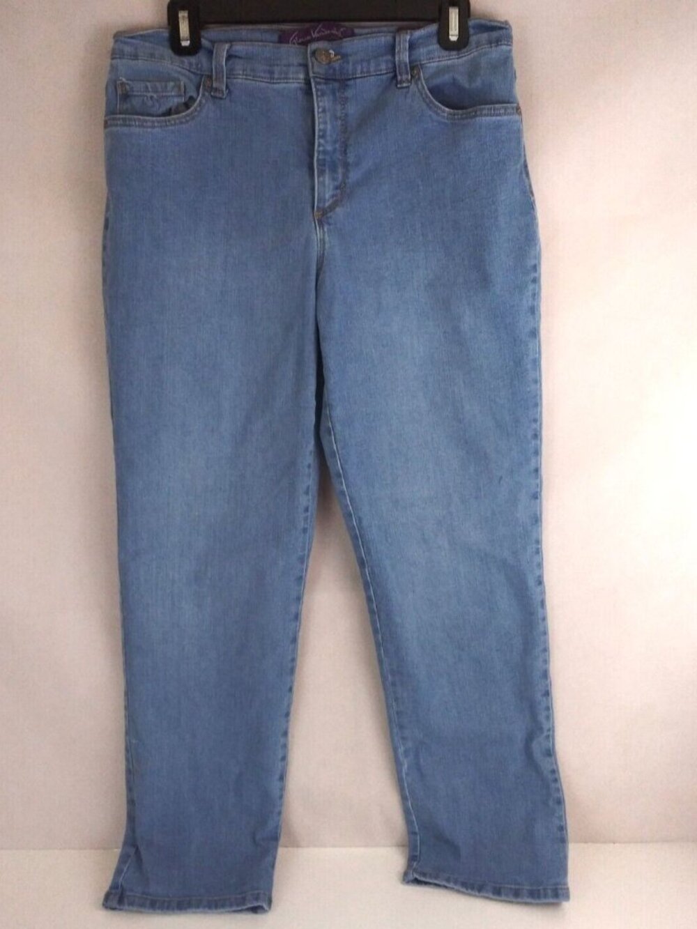 Gloria Vanderbilt Amanda Distressed Straight Leg Women's Jeans Size 10 Short
